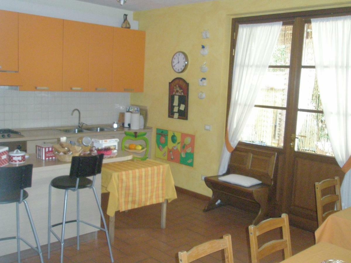 B&B La Rondine Tra Pisa E Lucca San Giuliano Terme Esterno foto